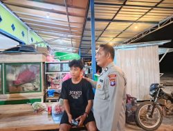 Piket Polsek Lamandau Patroli dan Sambang Ke Pedagang