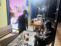Personel Polsek lamandau melaksanakan sambang kerumah warga