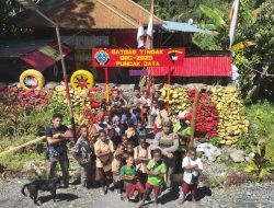 *Ops Damai Cartenz-2025 Pererat Kebersamaan dan Motivasi Anak-anak di Kulirik*