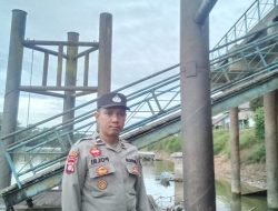 Piket Polsek Bulik Cek debit air di Wilayah Polsek Bulik