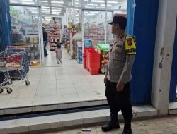 Piket Polsek Sambangi dan Silaturahmi Ke Pedagang
